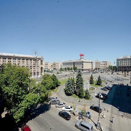 Artol Gorodetskogo Apartment Kiev Exterior photo