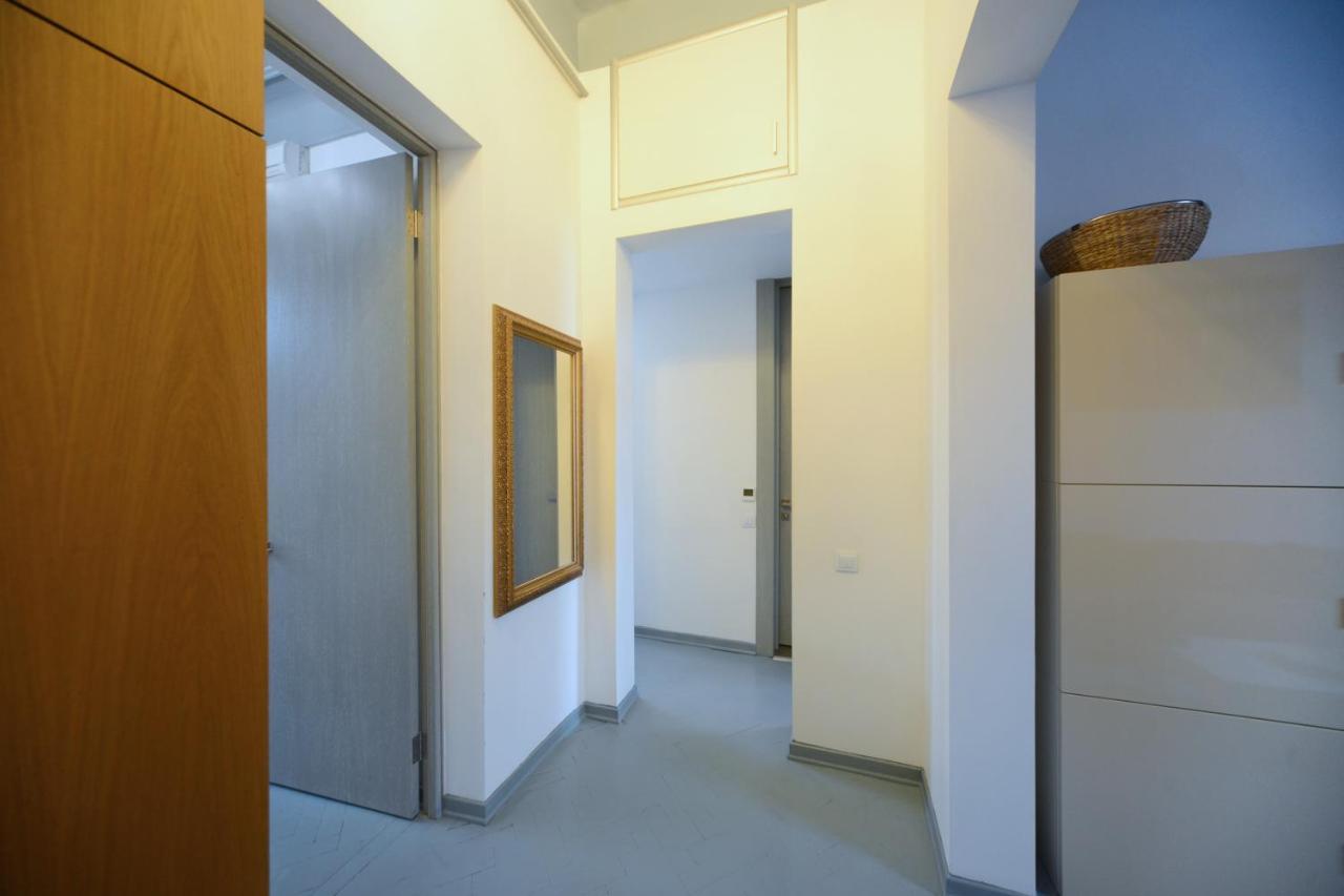 Artol Gorodetskogo Apartment Kiev Exterior photo